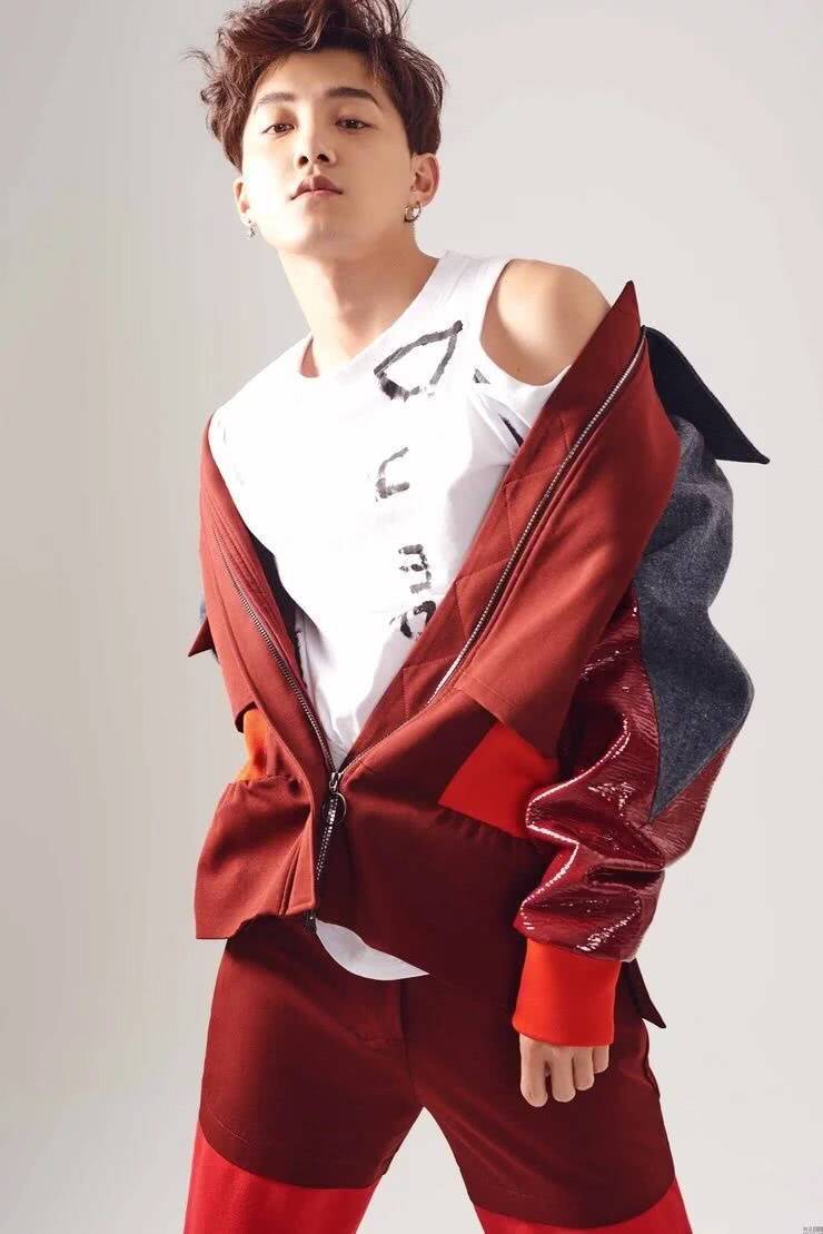 范世錡个人资料写真作品