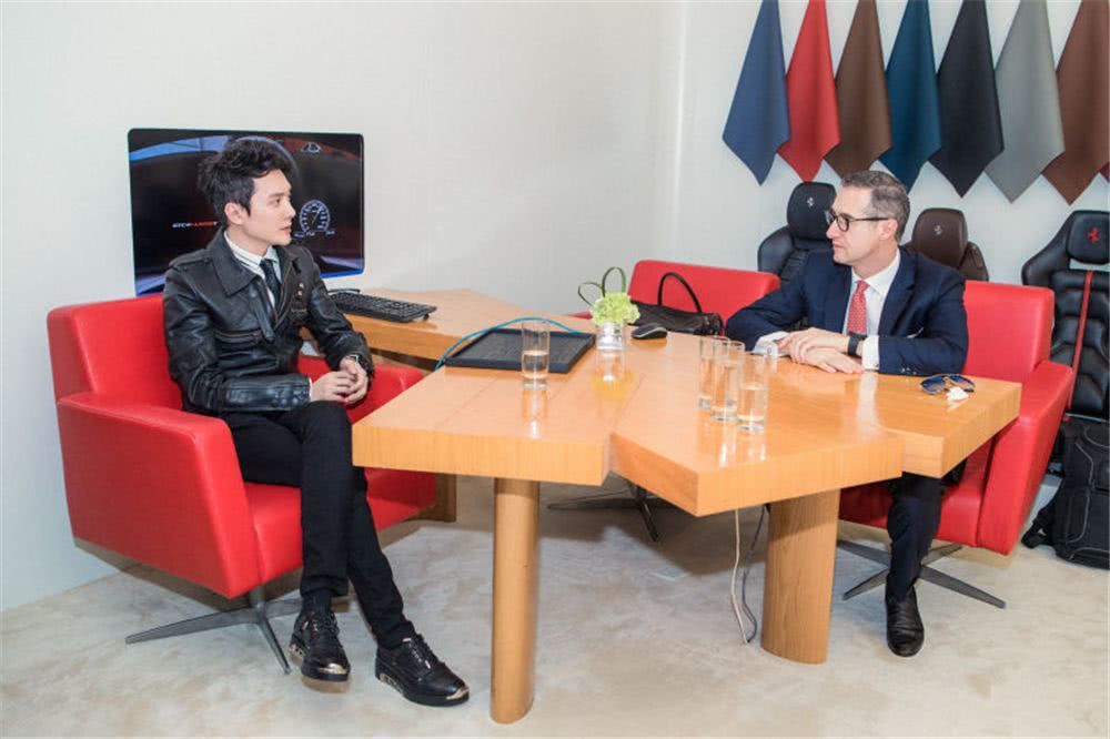 冯绍峰个人资料写真作品