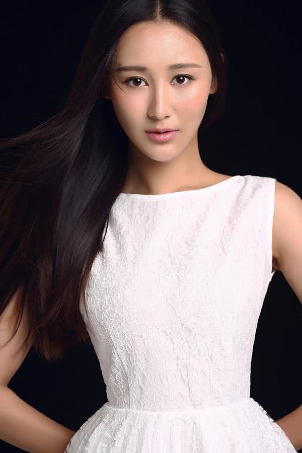 杜十五个人资料写真作品