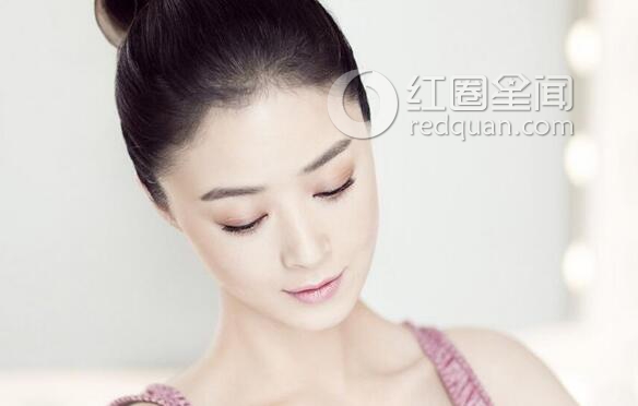 蒋欣什么时候整的容 蒋欣老公叫什么名字