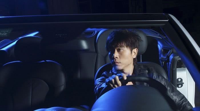 伍思凯个人资料写真作品