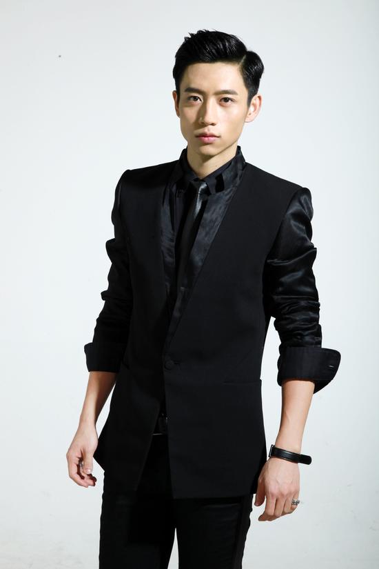 魏晨的背景强大真的吗 被爆恋情后粉丝不少反增