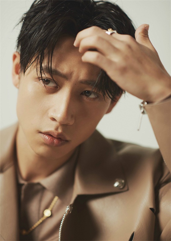 魏晨的背景强大真的吗 被爆恋情后粉丝不少反增