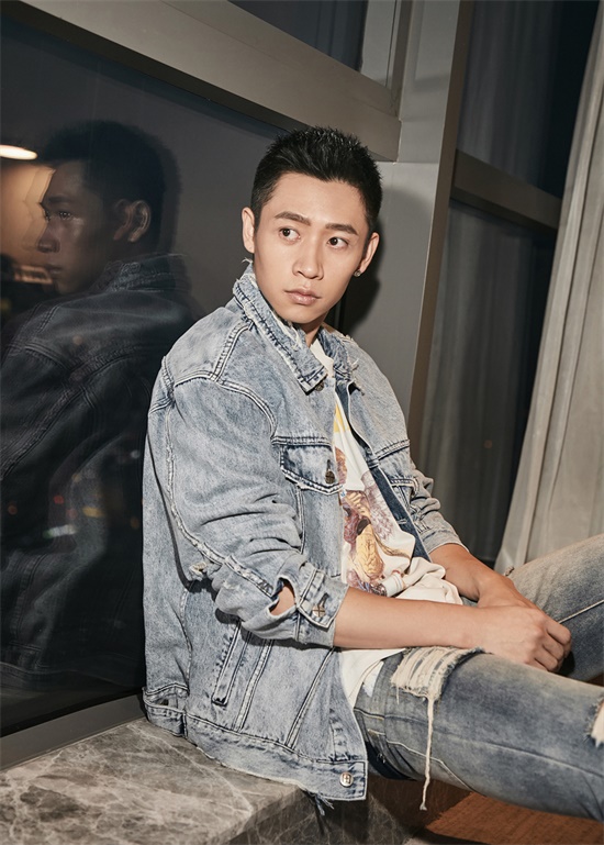 魏晨的背景强大真的吗 被爆恋情后粉丝不少反增