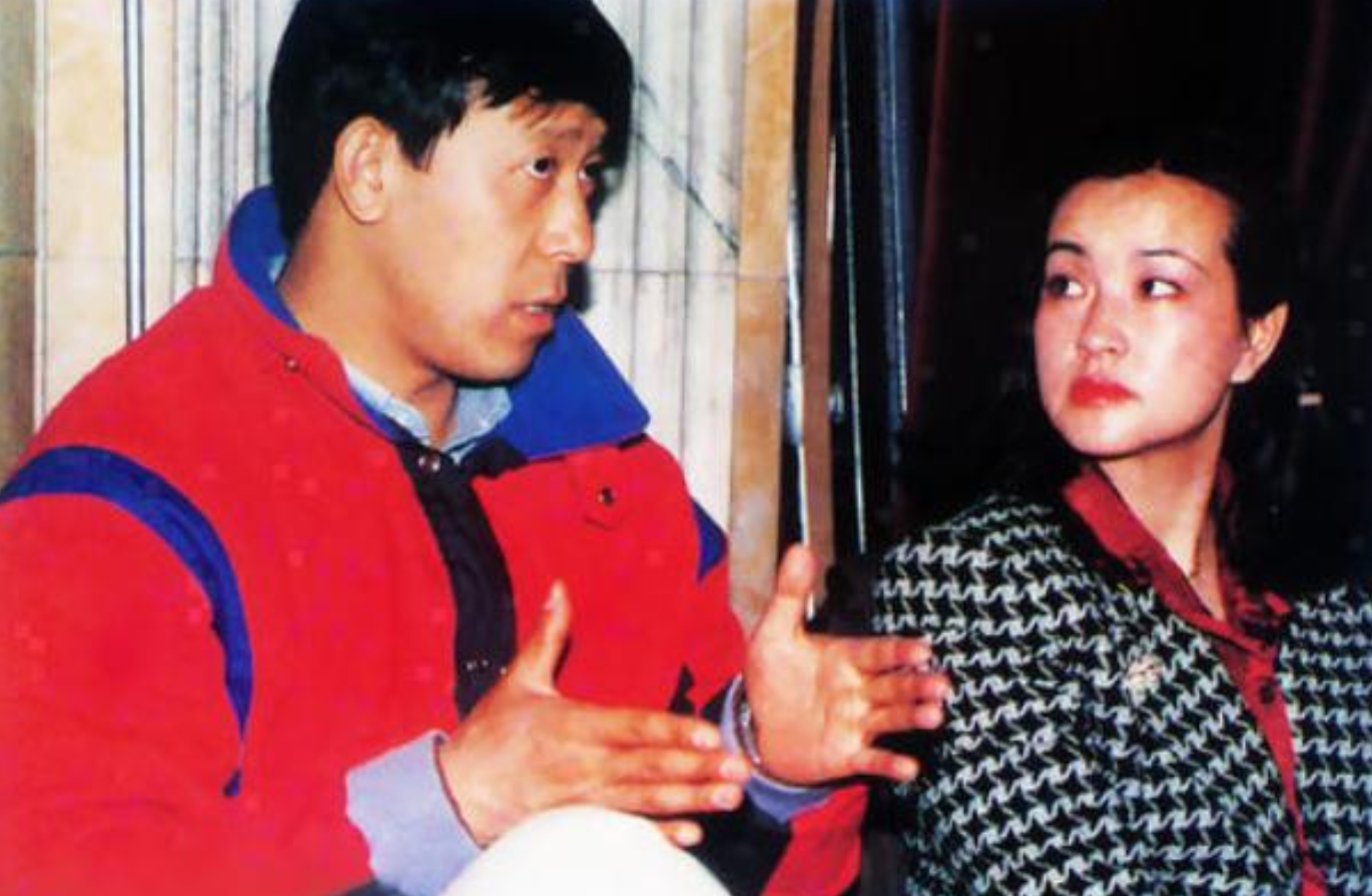 一代传奇影后刘晓庆，四婚嫁富豪被宠成宝，无儿无女亦幸福美满