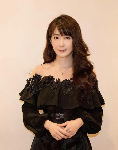 孟庭苇年龄，孟庭苇个人资料简介图片,本文共（1070字）